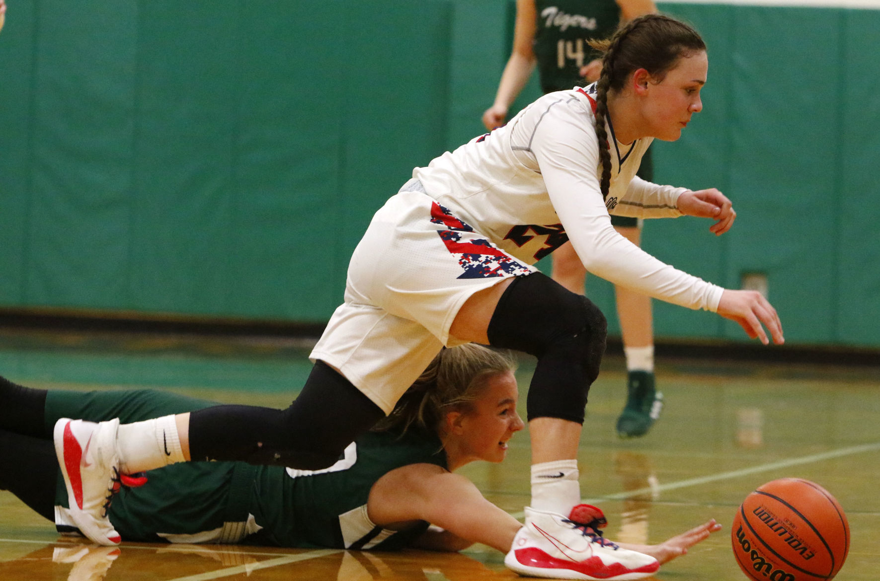 PCC girls basketball tournament semifinal: South Central vs. LaCrosse